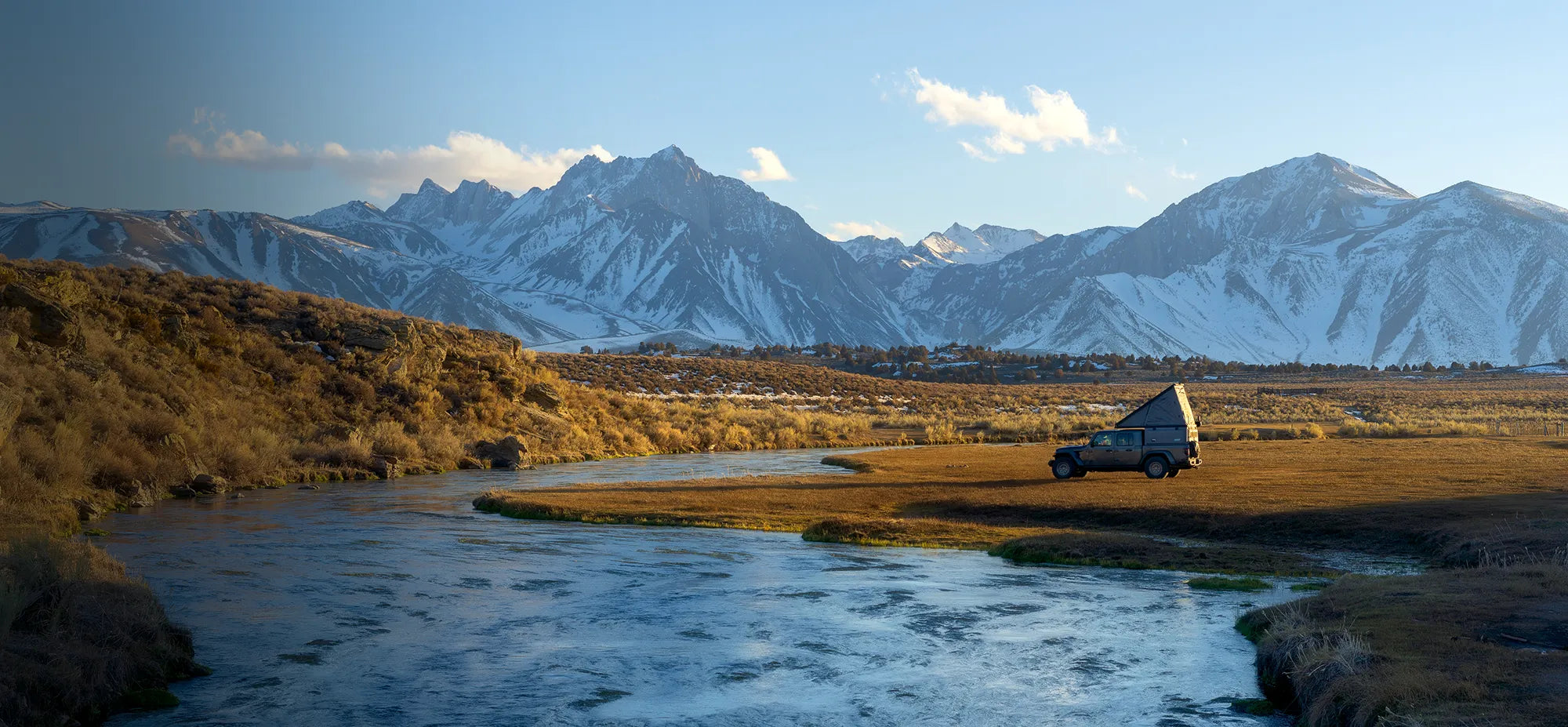 Super Pacific X1 aluminum pop-up truck camper